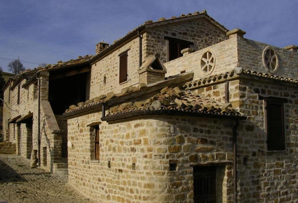 Azienda Agrituristica Colle San Giorgio Castiglione Messer Raimondo Exteriör bild